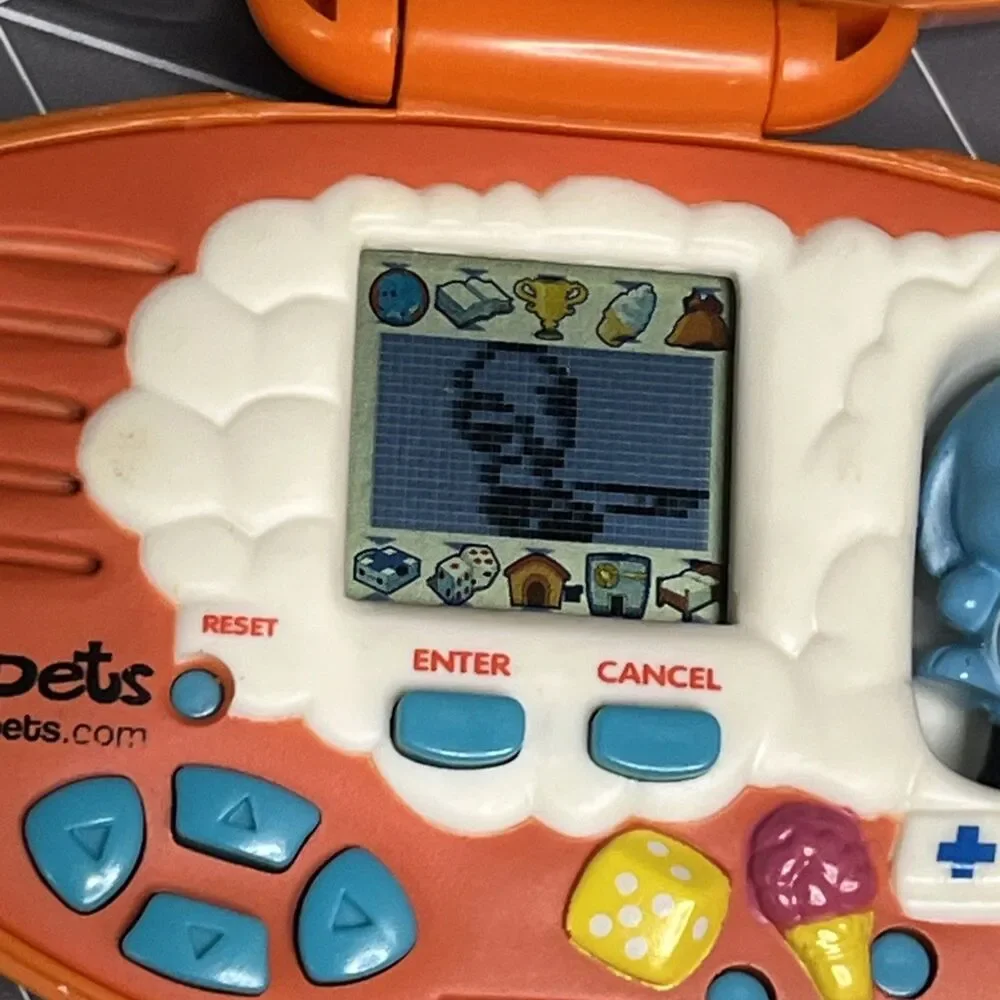 2002 Y2K Neopets Kacheek Pocket Pet Tiger Electronics Works New Batteries